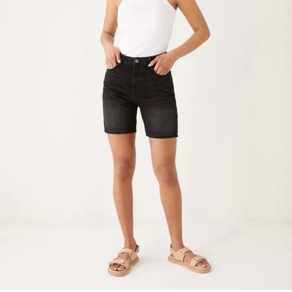 NWT Frank and Oak Stevie Bermuda Jean Shorts High Waist Denim Black Size 25/2